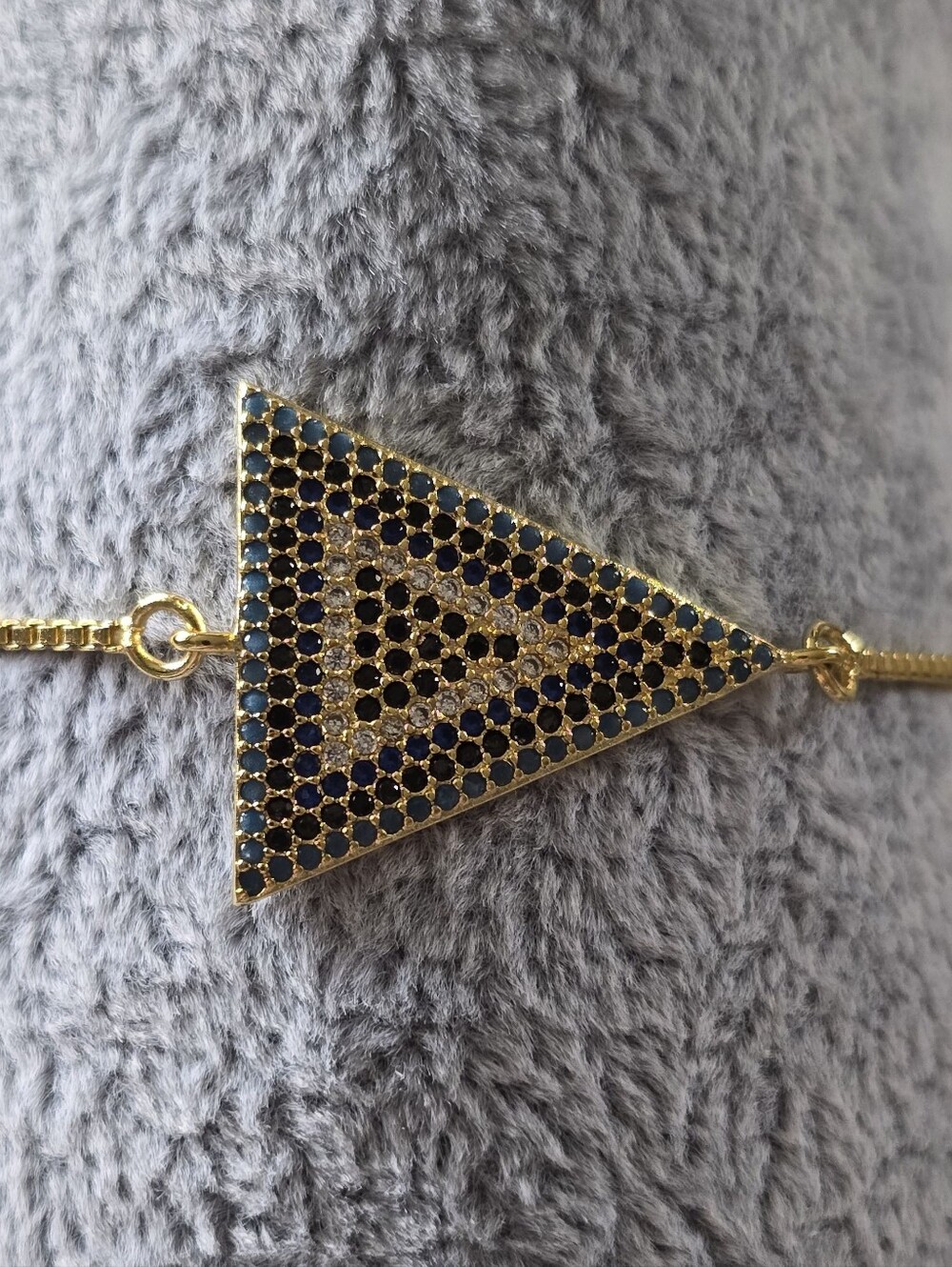 Chic Gold and Black Triangle Slider Bracelet